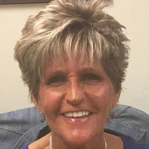 Meet your Posher, Pam